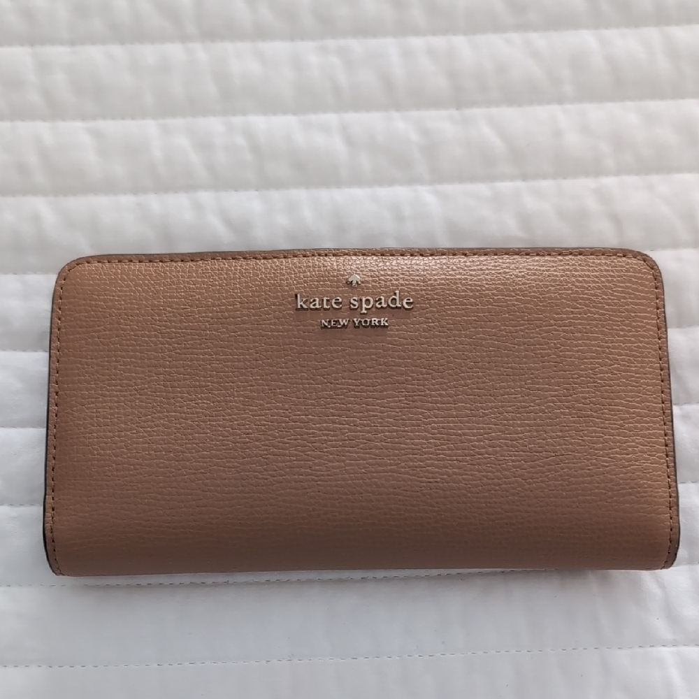 Kate Spade Tan Wallet